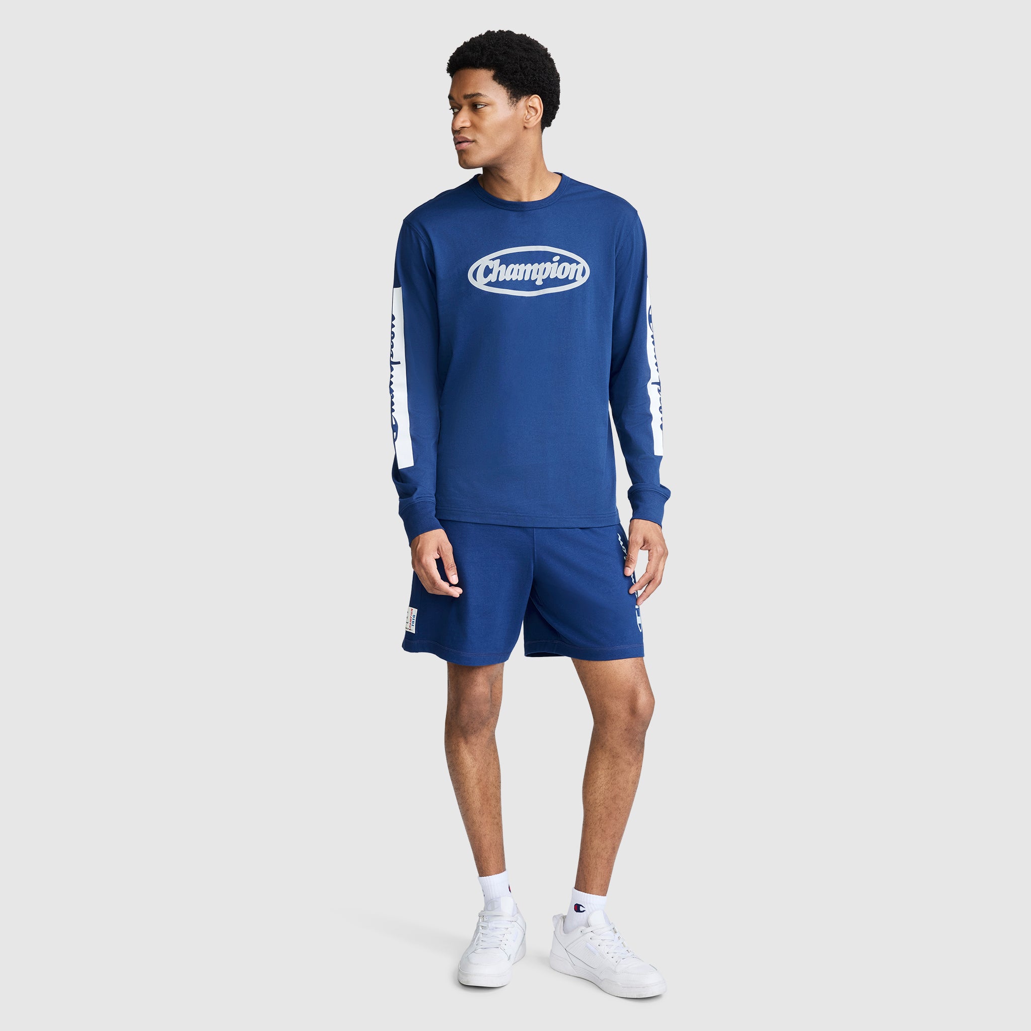 Medallion Long Sleeve Graphic T-Shirt - Image 6